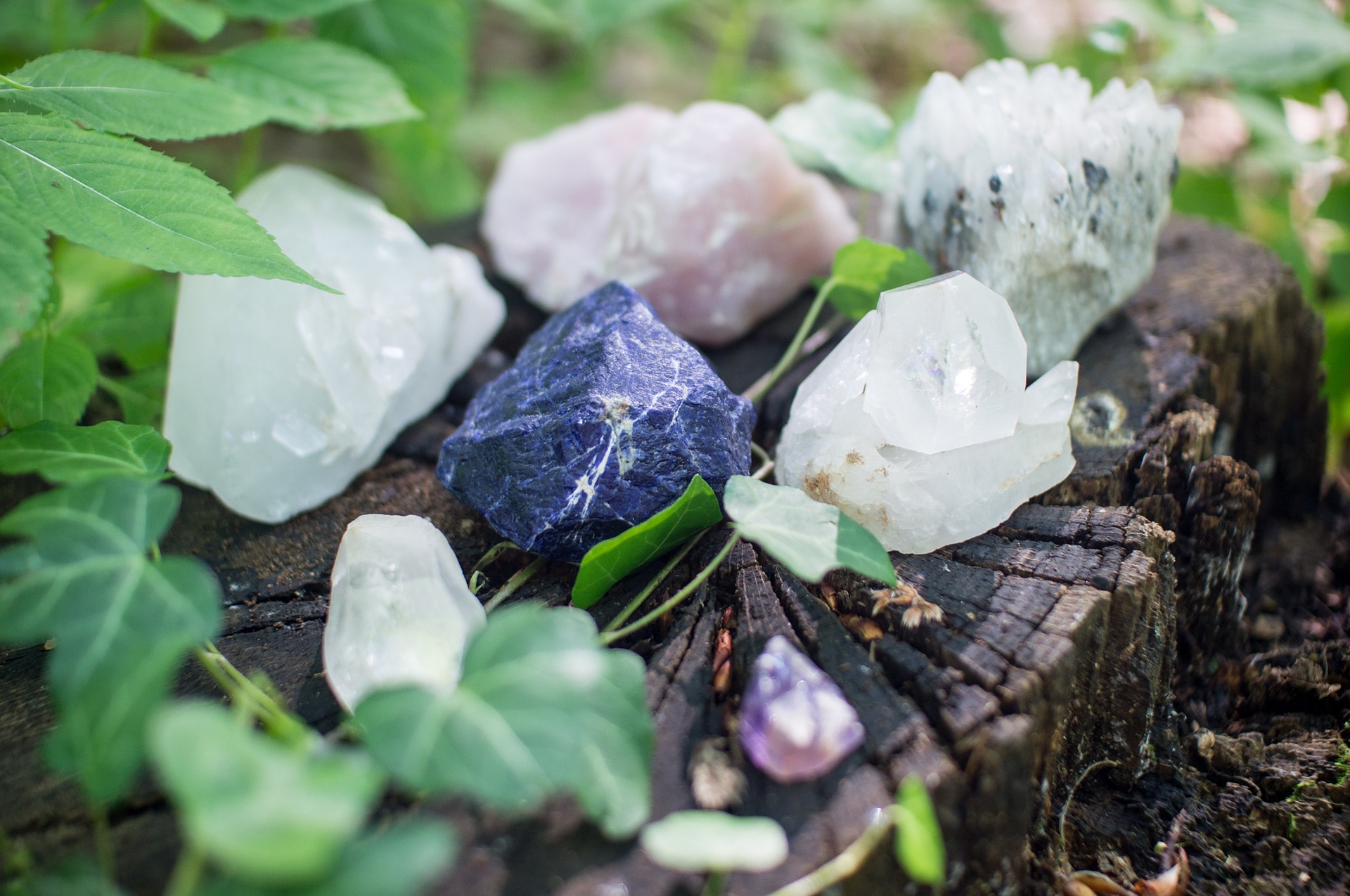 Pendule en cristal de roche “7 chakras” Muriel Nature Créations